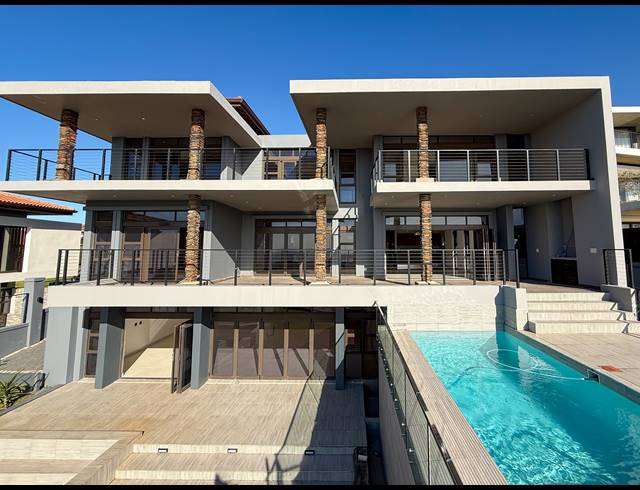 6 BEDROOM HOUSE FOR SALE IN IZINGA
